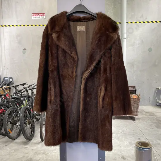 Vintage FashionFur Coat by D.L.Ellis of Auckland NZ