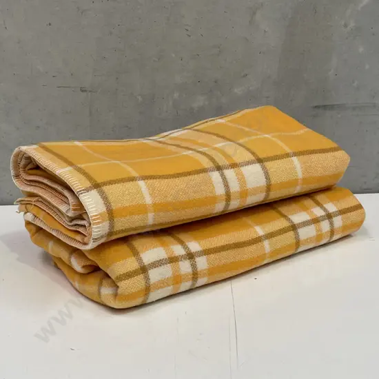 Pair of Vintage Alford Forest by Canterbury 100% Wool Blankets - small Queen Size 160x203