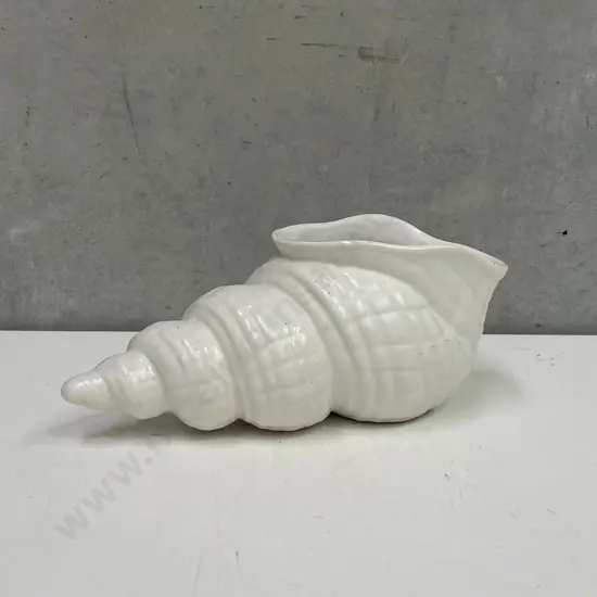 Vintage Shorter and Son Shell Vase. L31 H11cm