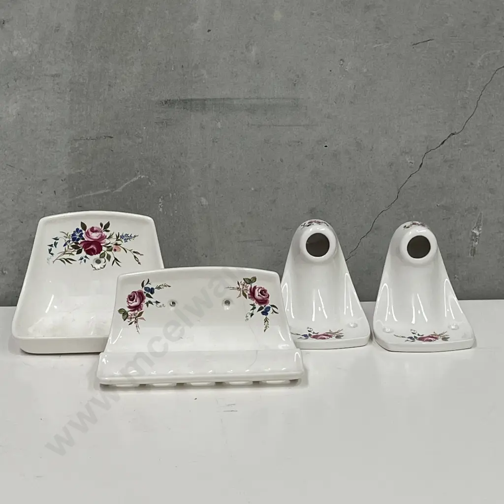 Crown Lynn Ceramic Bathroom Items: Soap dish, towel rail ends and Toothbrush holder (af as shown) Image 1++