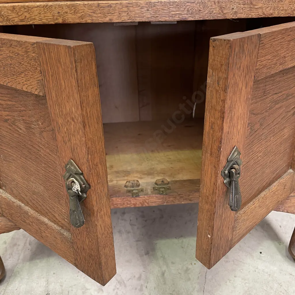 Vintage Solid Oak 2 Door Bedside Cabinet. H55 D35 W60cm Image 1++