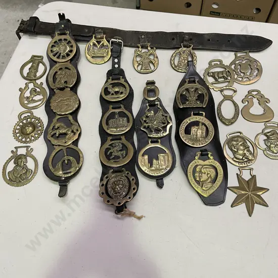 Assorted Vintage Horse Brass etc