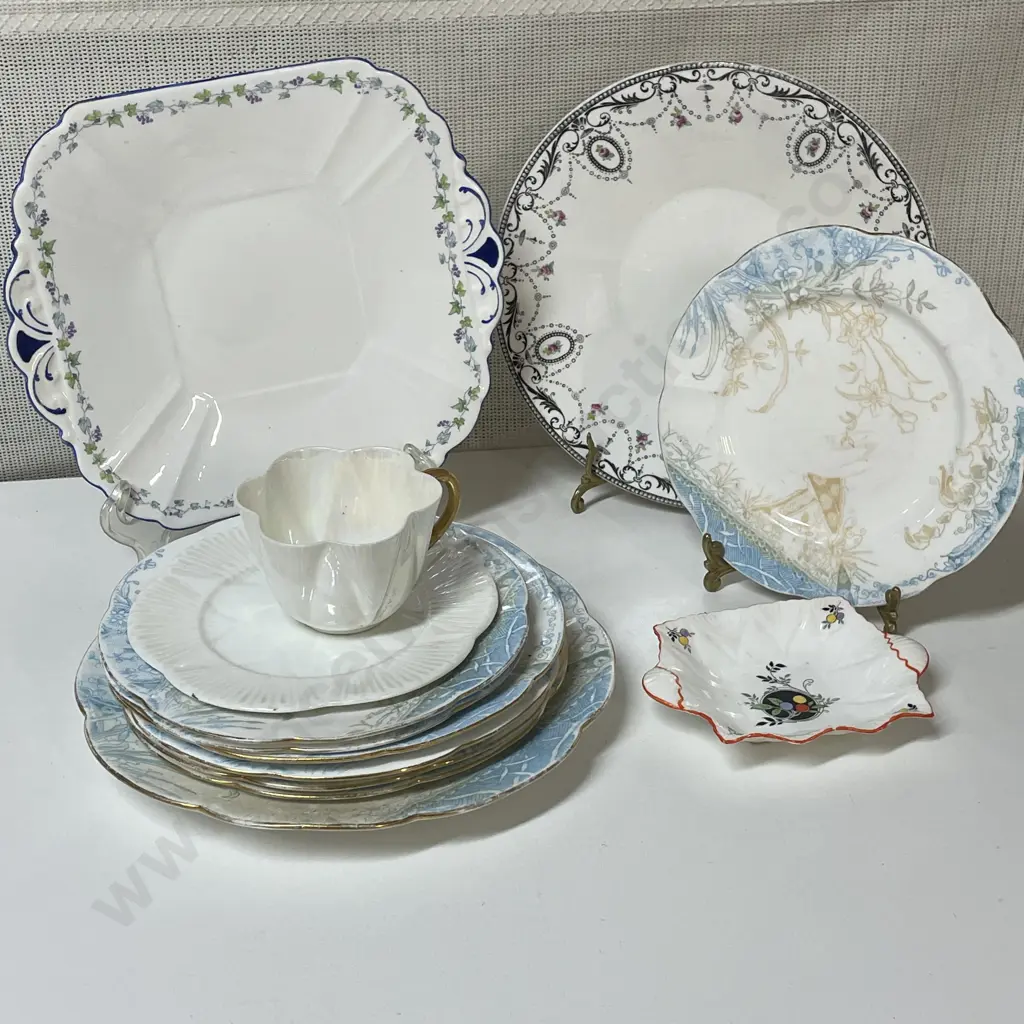 Large Selection of Vintage Shelley Porcelain Image 1++