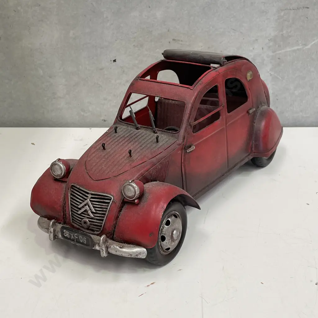 Vintage Citroen 2CV Tin Model Car Image 1++