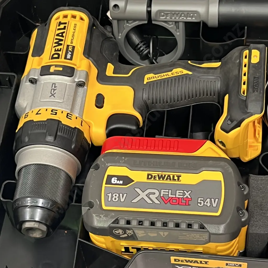 As New Cased DeWALT 18V XRP Hammer Drill Driver With FLEXVOLT ADVANTAGE – 1 X 6Ah Image 1++