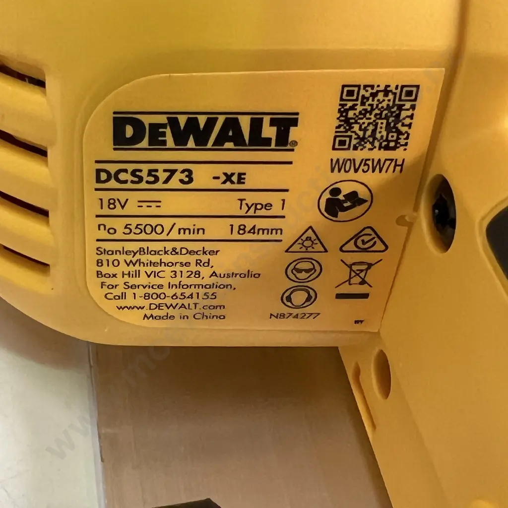 As New DeWALT Flexvolt Advantage 20V Max Circular Saw. Model DC5573-XE. With Blade. Tool only Image 1++