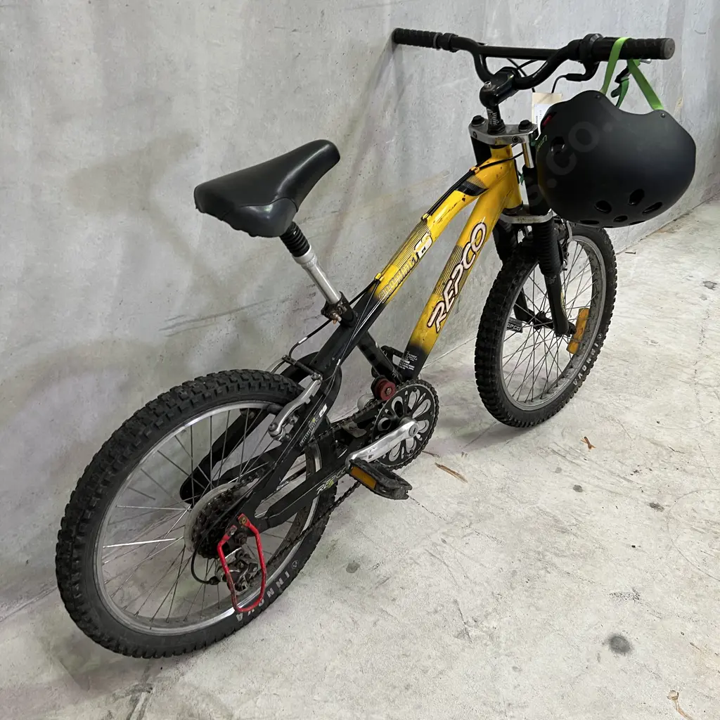 Repco Grommet 20 Bike with Black Helmet Image 1++