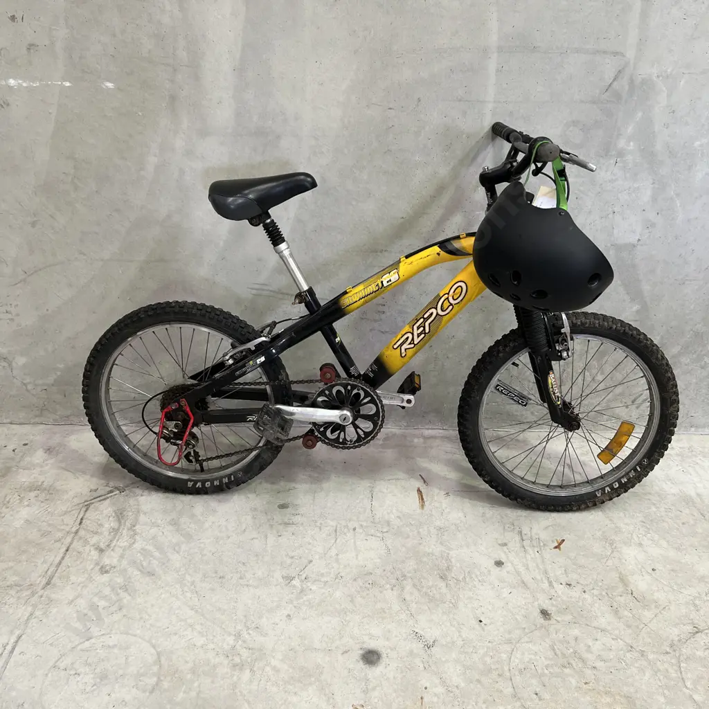 Repco Grommet 20 Bike with Black Helmet Image 1++