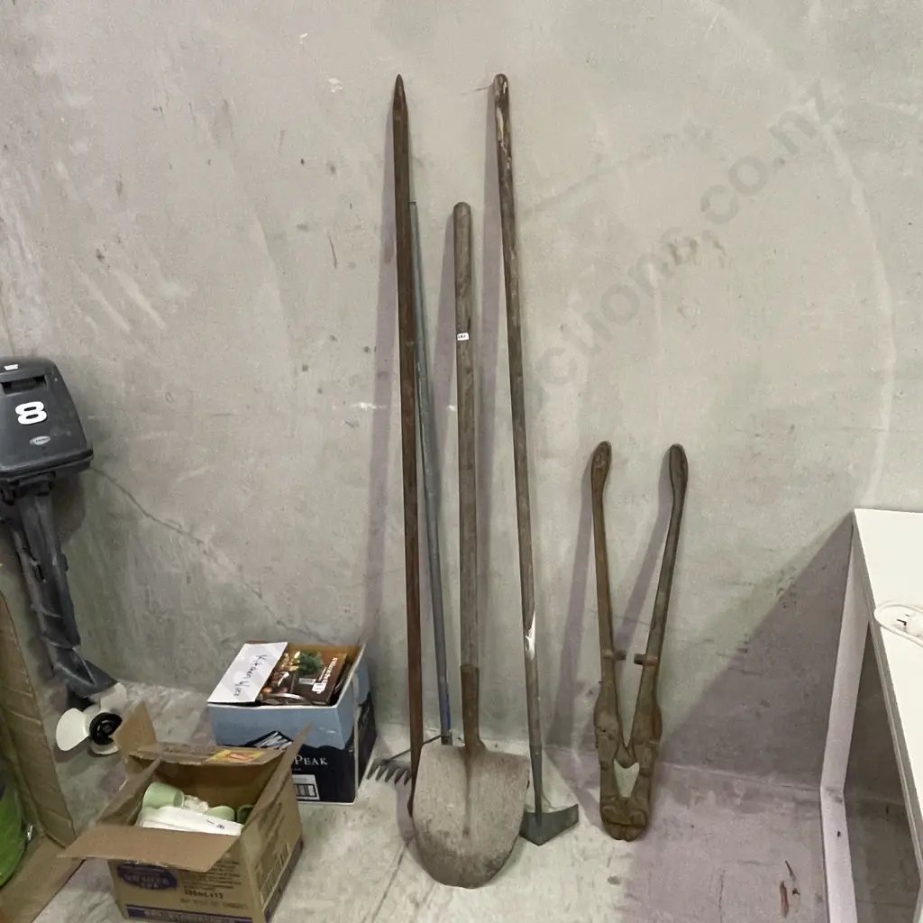 Assorted Garden Tools including large Pry Bar, Record heavy duty Bolt Cutters etc Image 1++