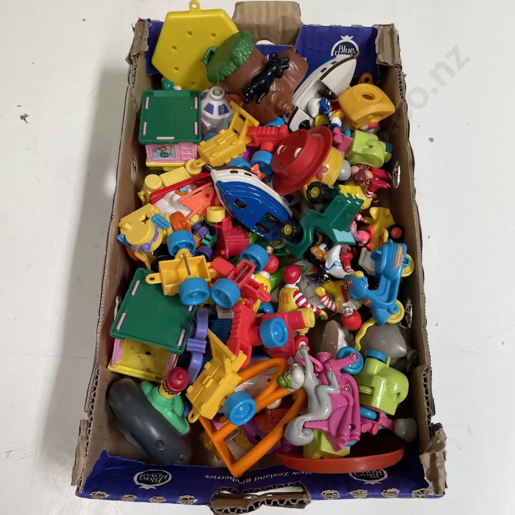 Box of assorted McDonalds Toy Image 1++