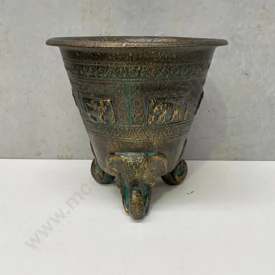 Tro Footed Plant Pot Bronze effect with Elephant Detail H39 Dia40