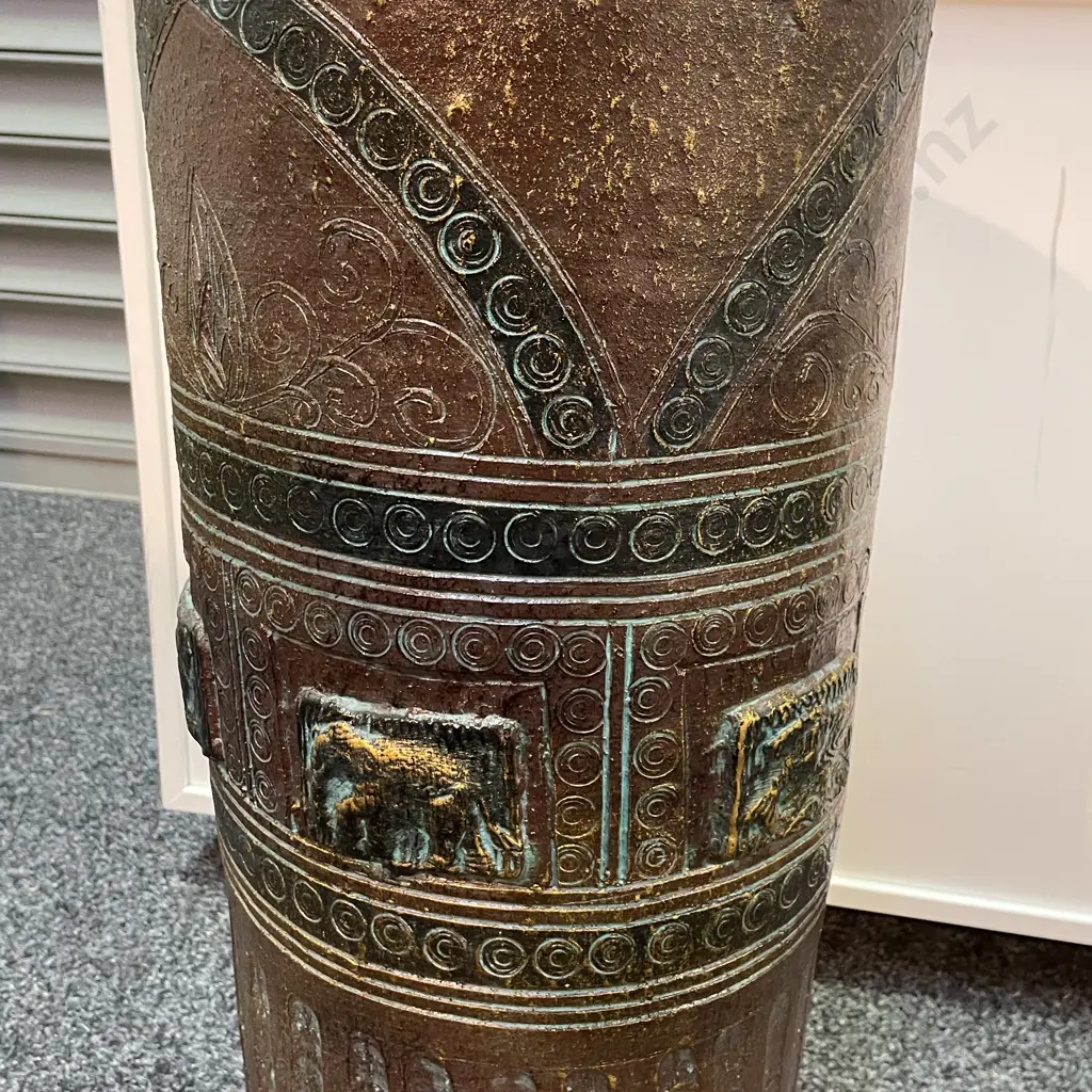 Umbrella Stand Bronze effect with Elephant Detail H64 Dia27cm Image 1++