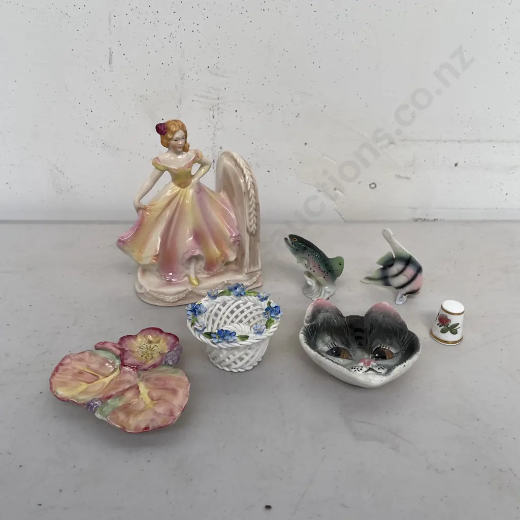 Assortment of Vintage Ornaments Image 1++
