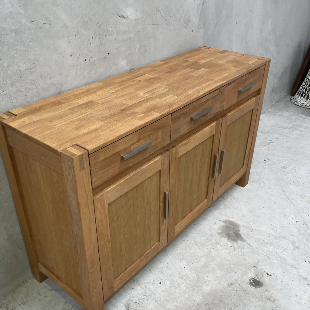 Ex Furnish "Modena" Solid Oak 3 Drawer, 3 Door Buffet/Sideboard L1.4m D46cm H87cm. Excellent Cond Image 1++