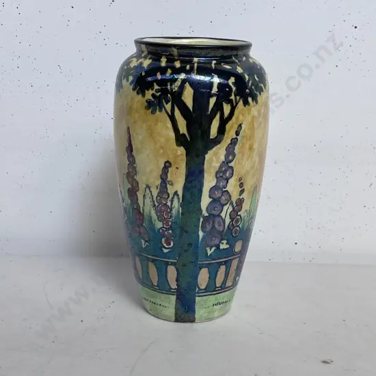 Grimwades Byzanta Ware Lustre Vase. H16cm
