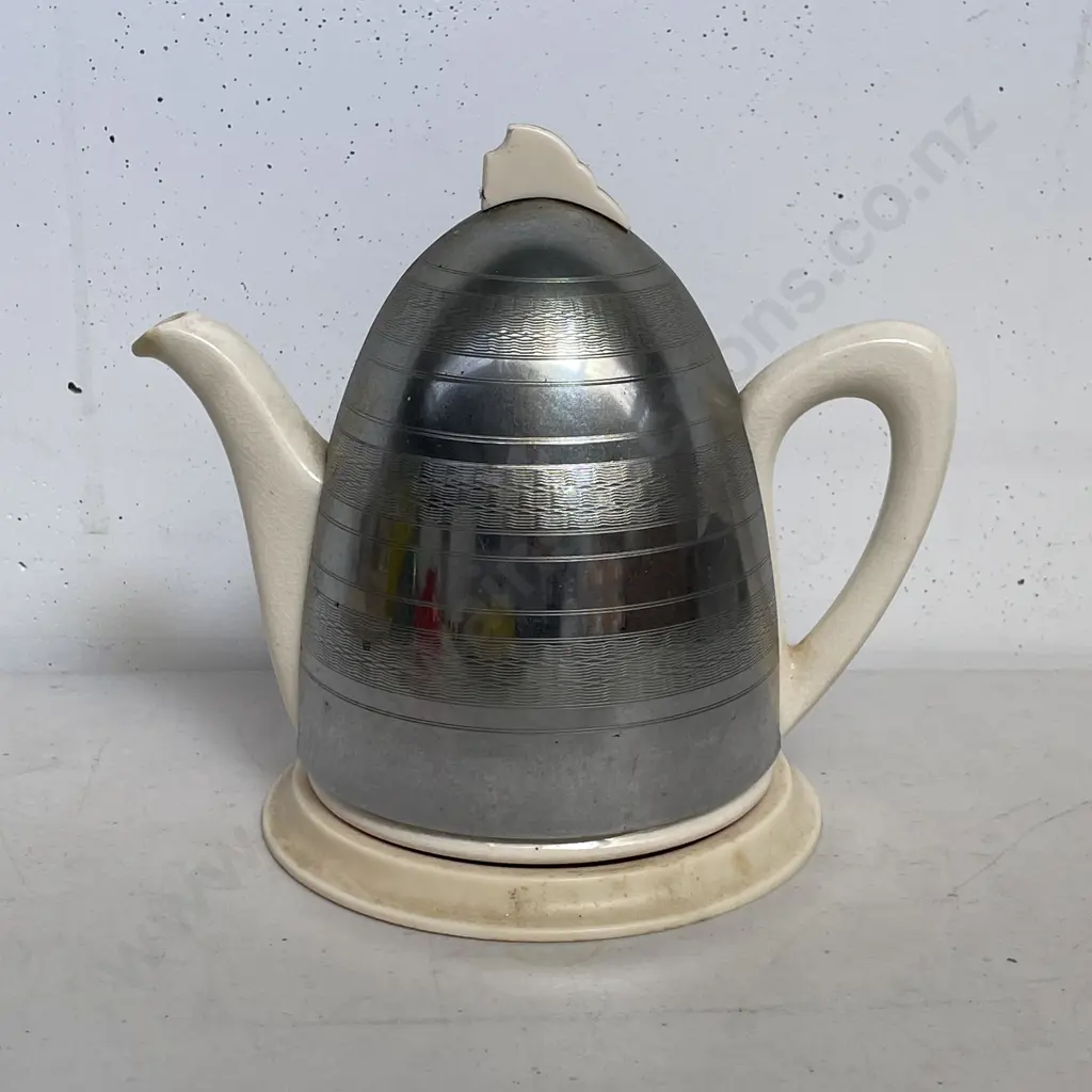 Vintage Art Deco Insulated Teapot Image 1++