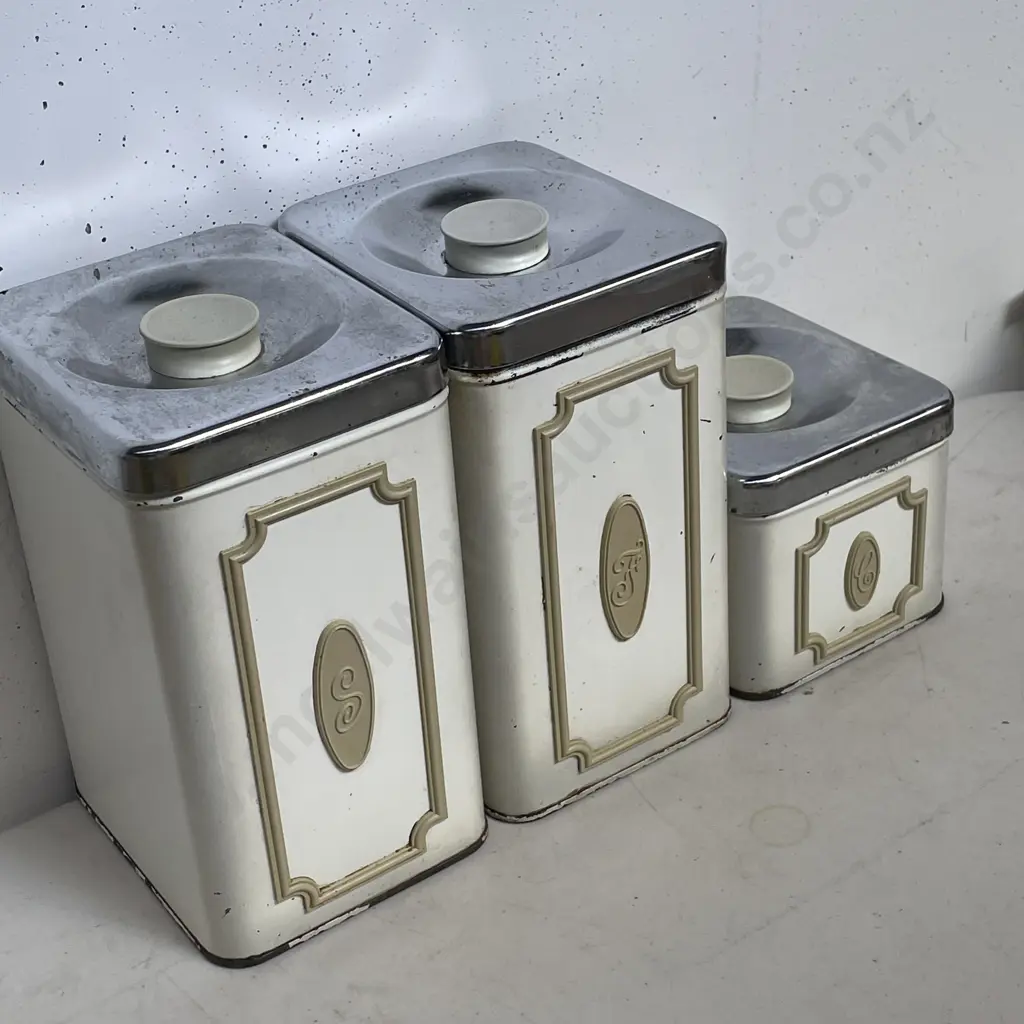 Vintage Retro Set of 3 Metal Kitchen Cannisters Image 1++