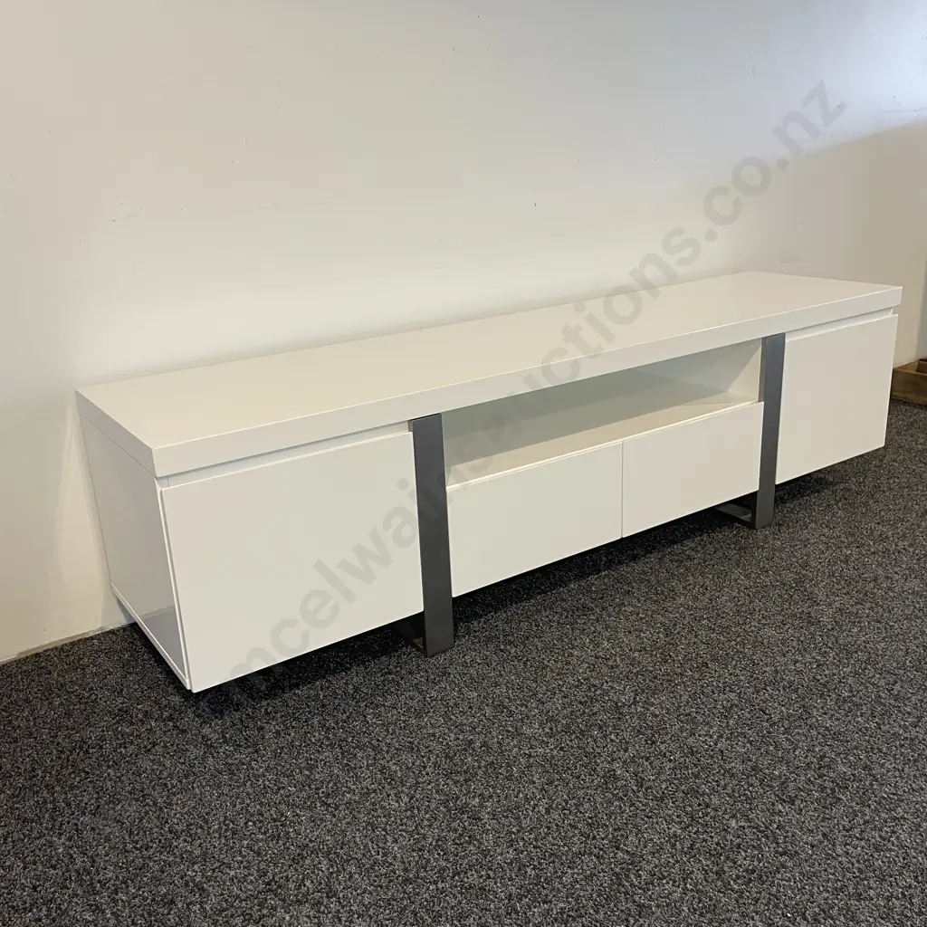 Modernist High Gloss White Painted Entertainment Unit. 2 Door, 2 Drawer. Chrome Frame/Legs. H50 D45 W180 Image 1++