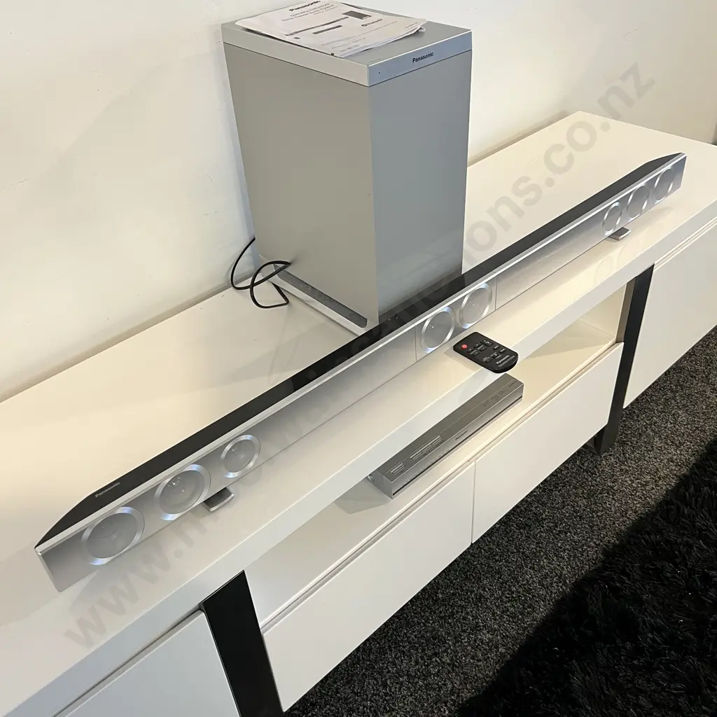 Panasonic Home Theatre System Model SC-HTB770 with remote and Manual Image 1++