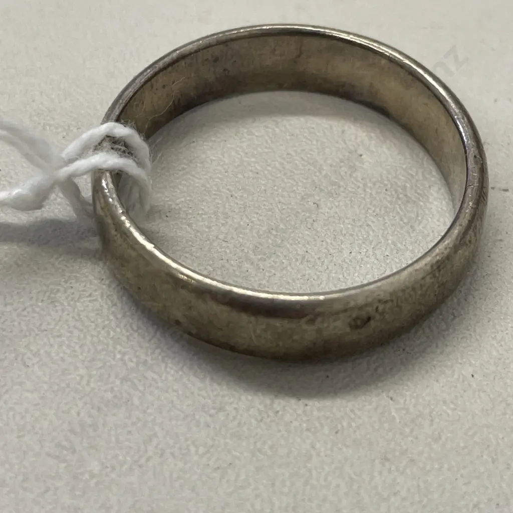 Hallmarked Sterling Silver Wedding Band Image 1++