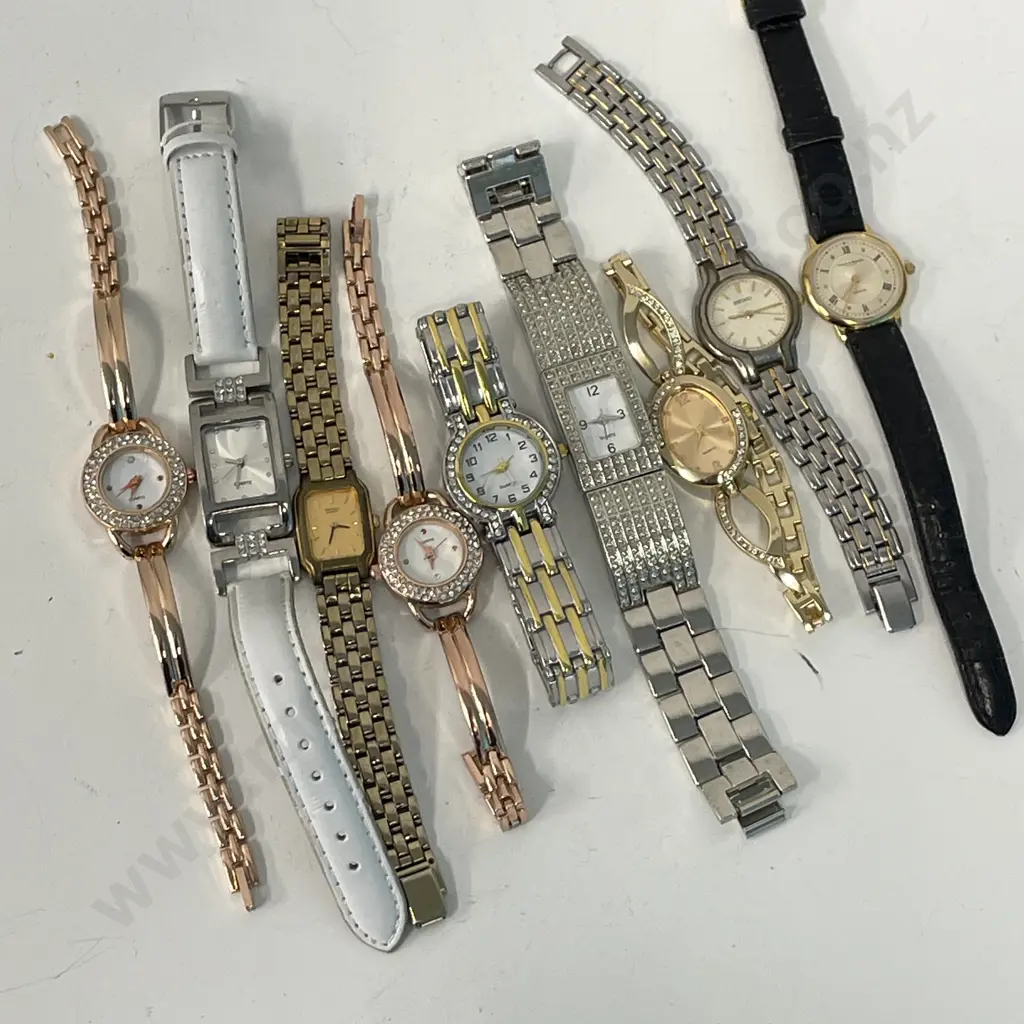 Assorted womens watches Image 1++