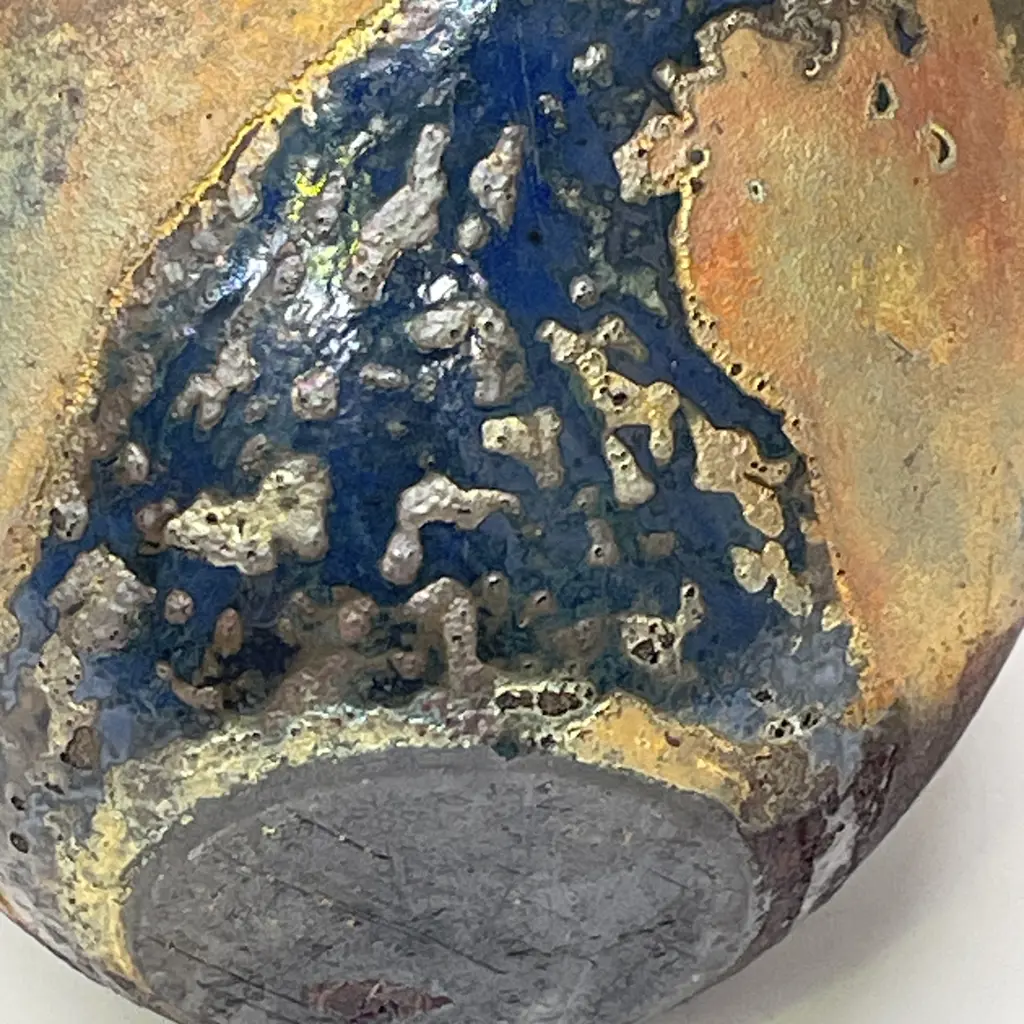 Stunning NZ Pottery Rata Moon by Mark James Bulbous 2 handled Vase. Signed as shown. H22cm Image 1++