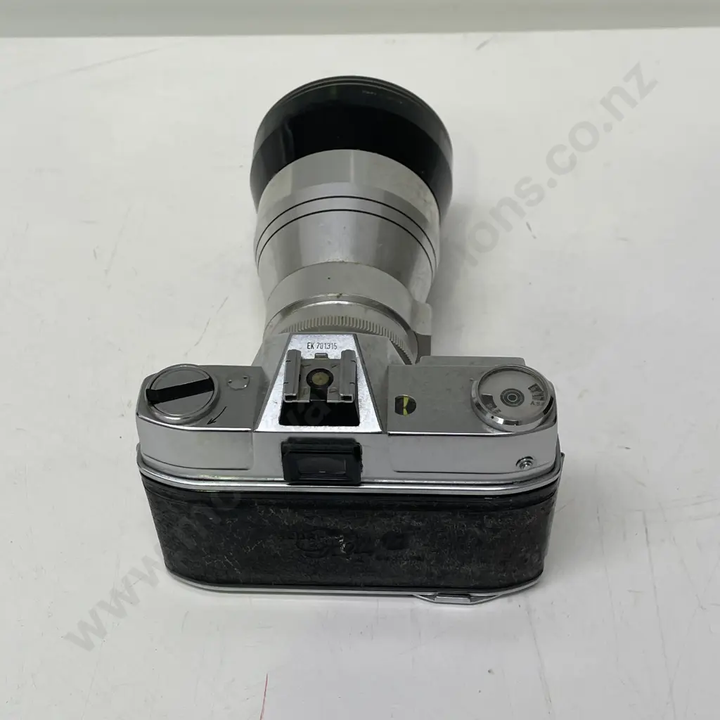 Vintage Kodak Retina Reflex iV with Schneider-Kreuznach Lens Image 1++