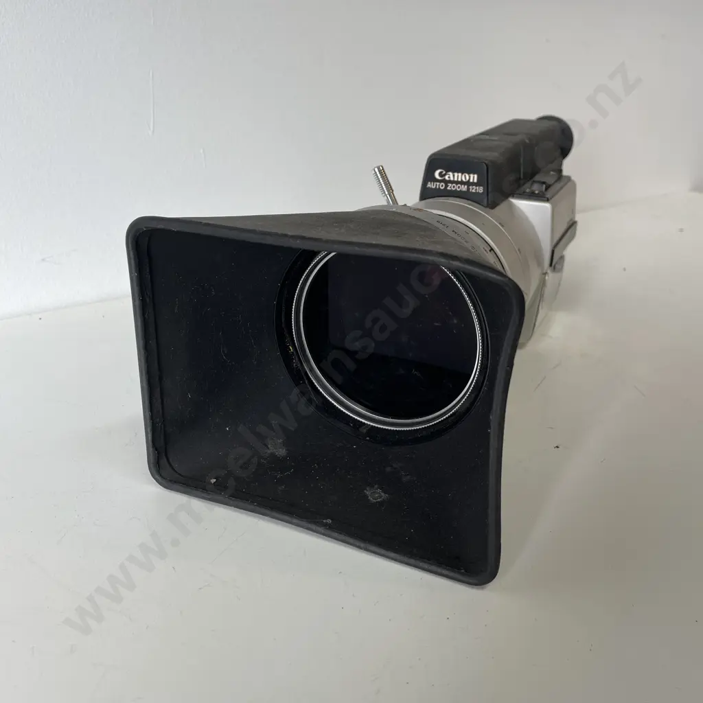 Canon AutoZoom 1218 Super 8 Camera Image 1++