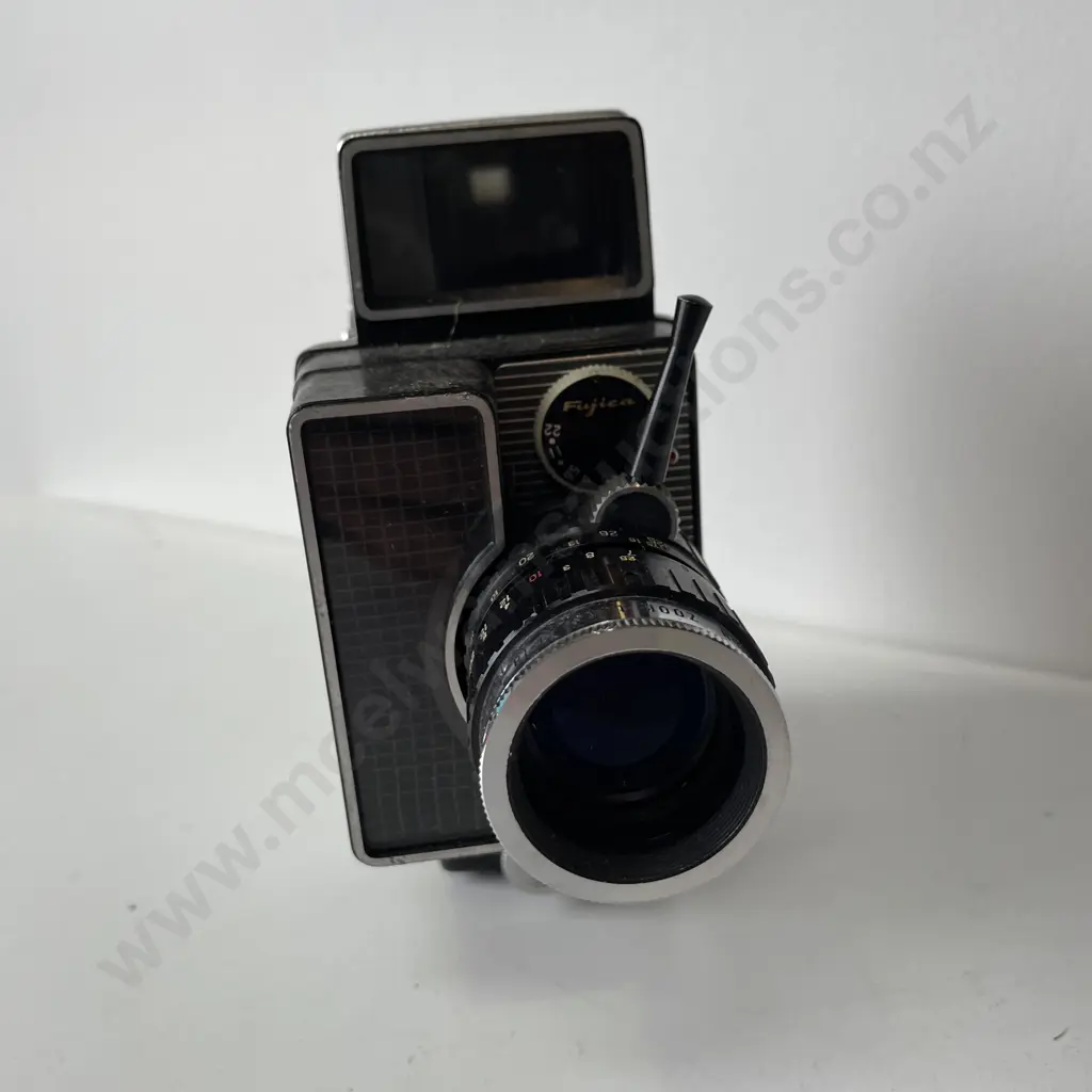 Vintage Fujica Zoom 8 Camera Image 1++