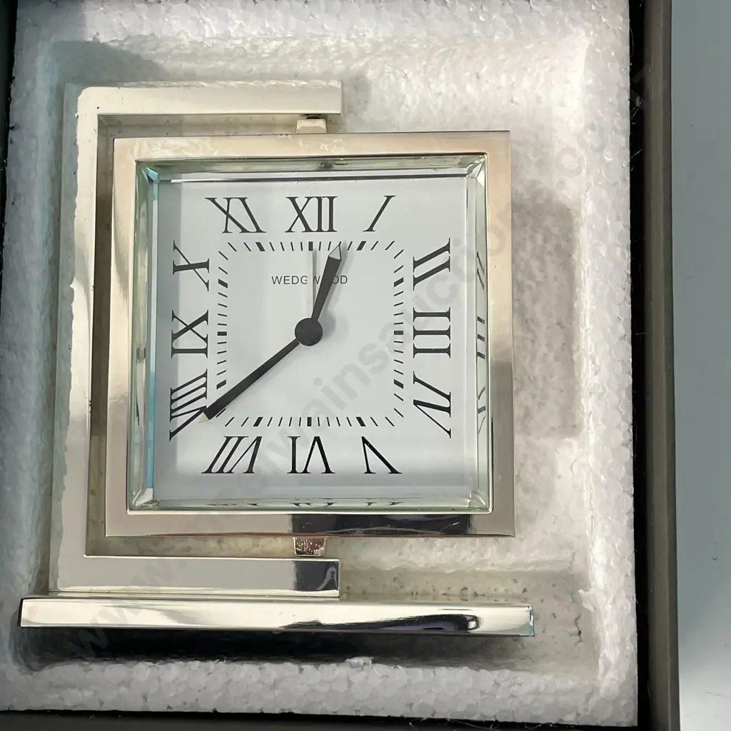 Boxed Wedgwood Swivel Desk clock Image 1++