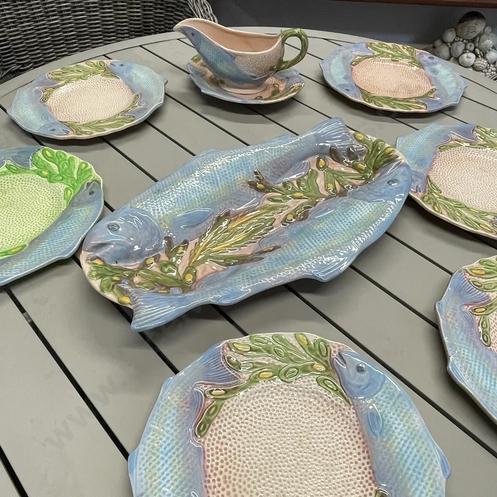 Vintage Melba Ware Fish Luncheon Set Image 1++
