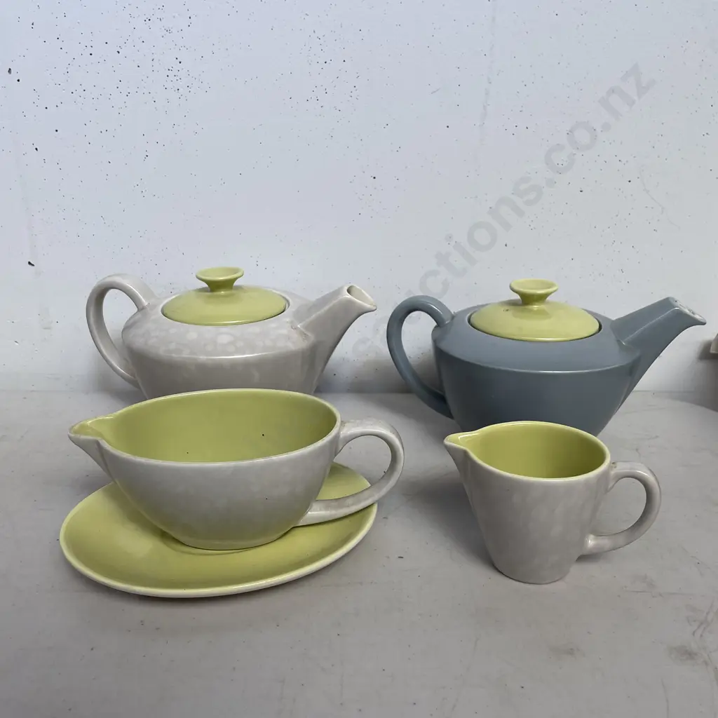 Assortment of Collectable Poole Items Image 1++