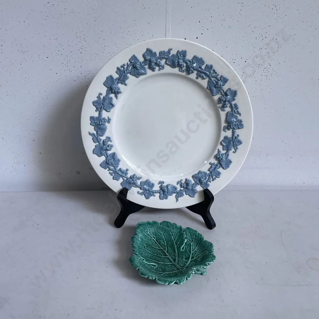 Wedgwood Embossed Queensware Plate with Wedgwood Majolica Leaf Plate Image 1++
