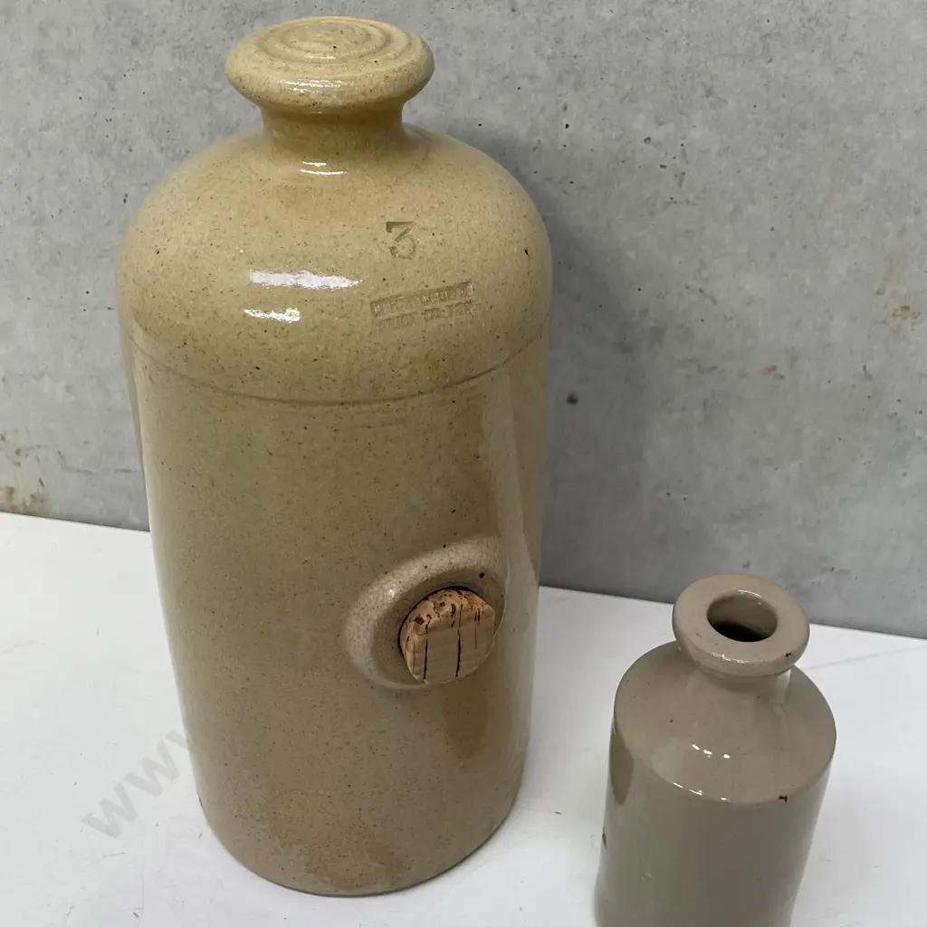 Stoneware Hot water bottle with smaller stoneware bottle Image 1++
