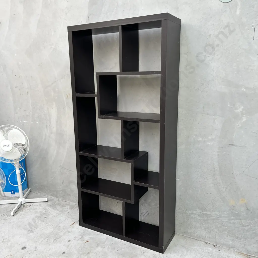 Segmented Wooden Display Shelving/Bookcase. H190 W90 D29cm Image 1++