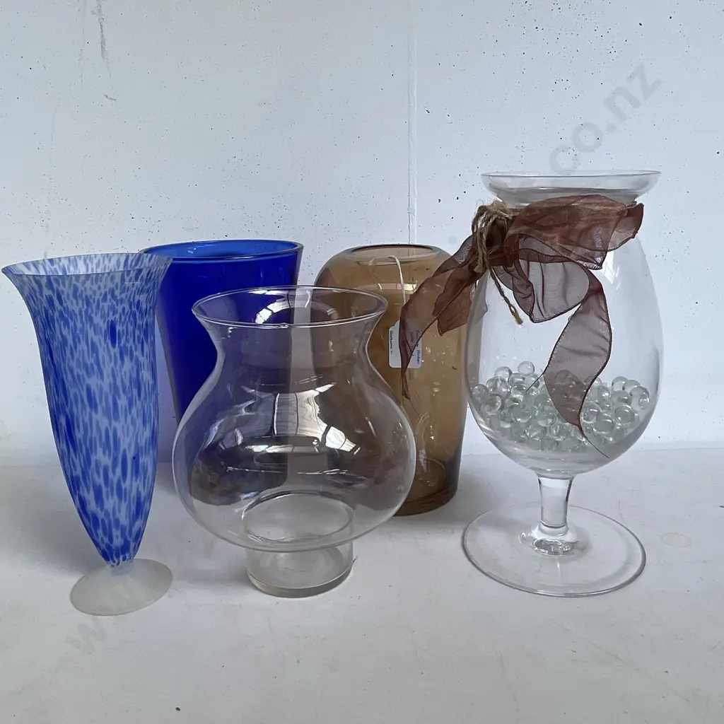 Assorted Glass Vases Image 1++