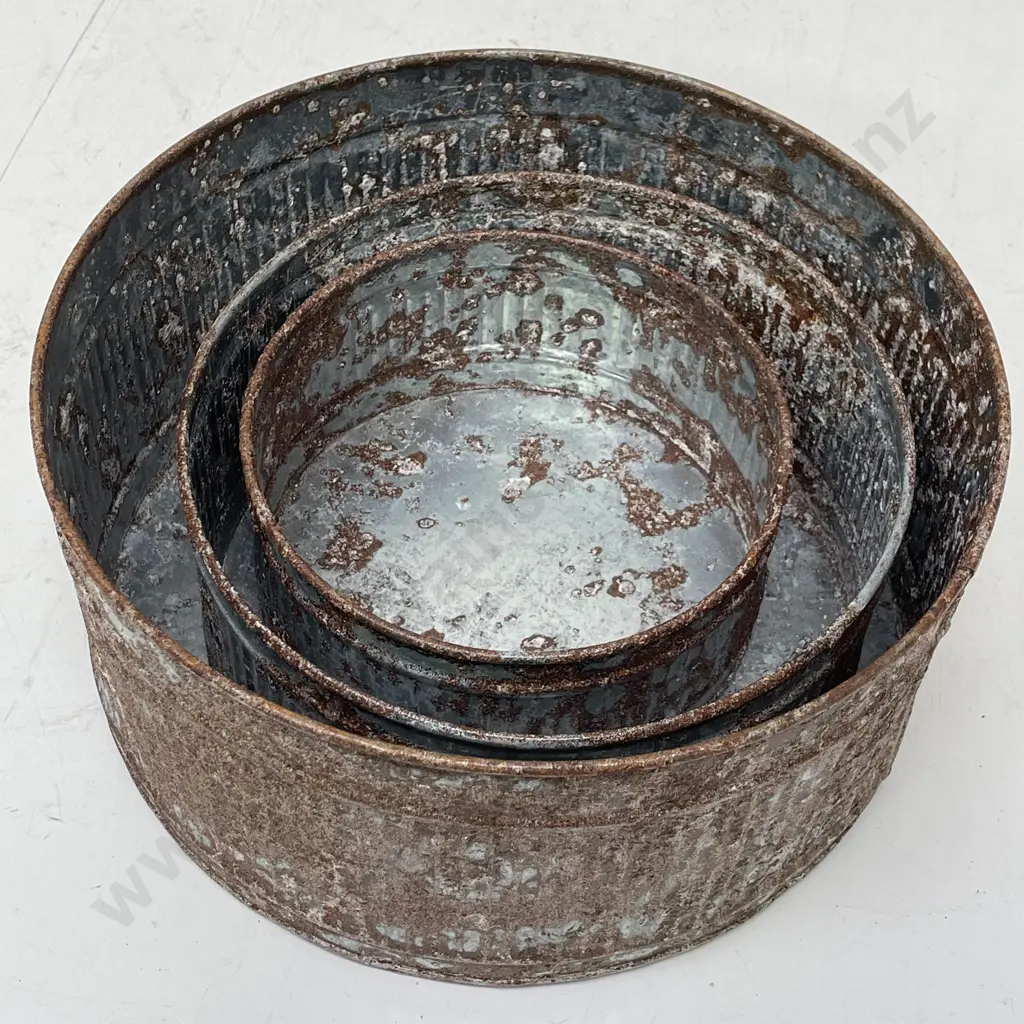 Rustic Zinc Trio of Round Planters Image 1++