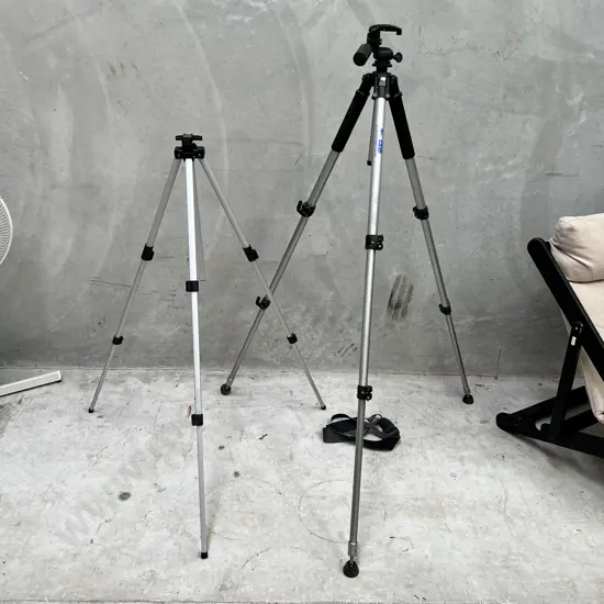 W613 Professional Tripod with smaller tripod