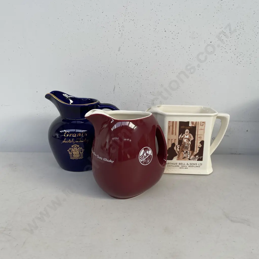 Assorted Vintage Alcohol Advertising Jugs Image 1++