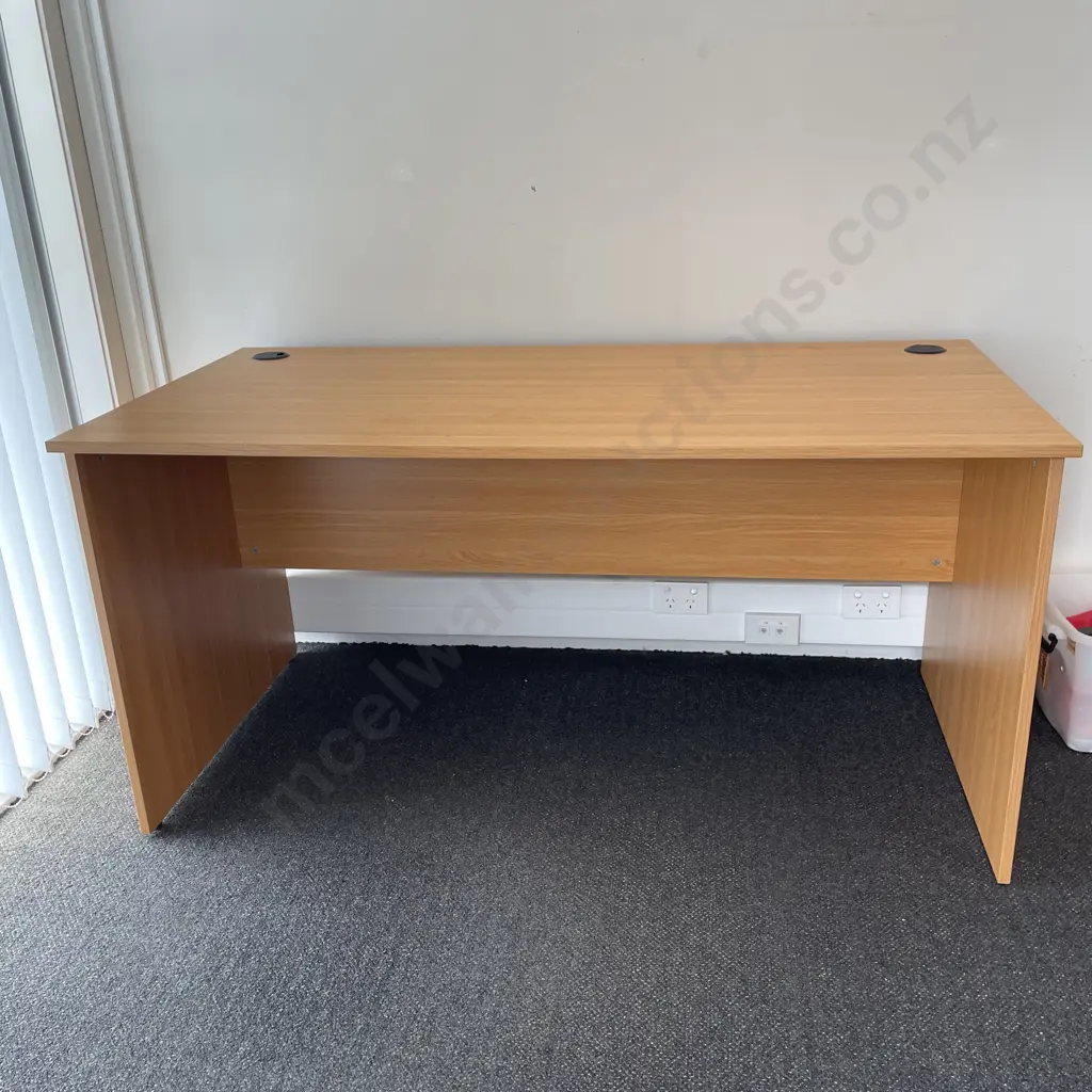 Wood Effect Office Desk H73 W150 D75 Image 1++