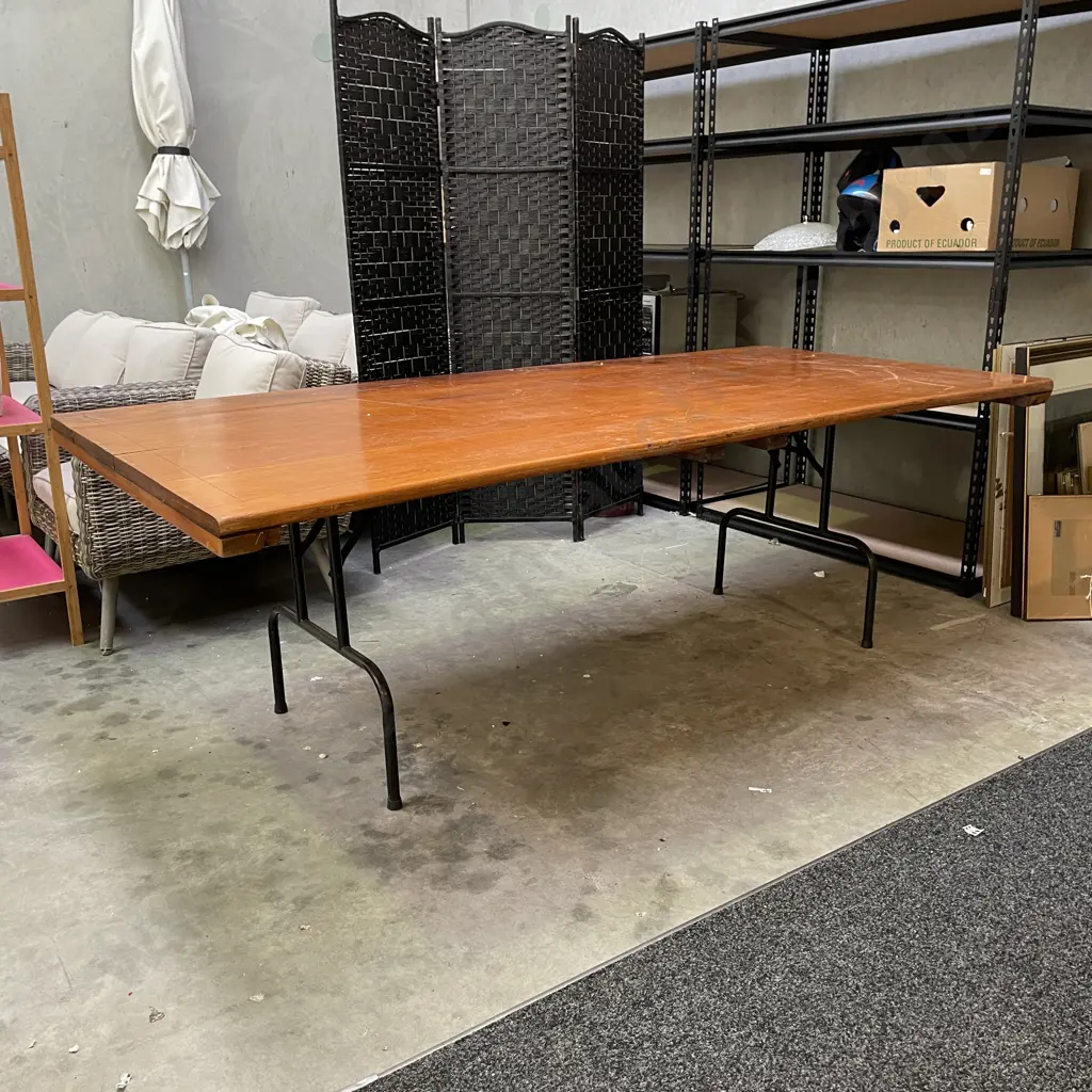 Large table with solid wood top. H76cm Top 107 x 230 Image 1++