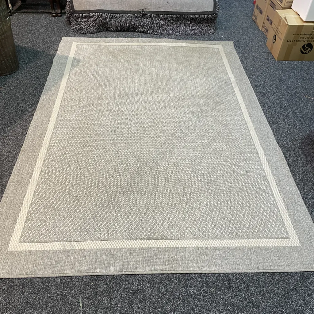 Patio Floor Mat 2.3m x 1.6m Image 1++
