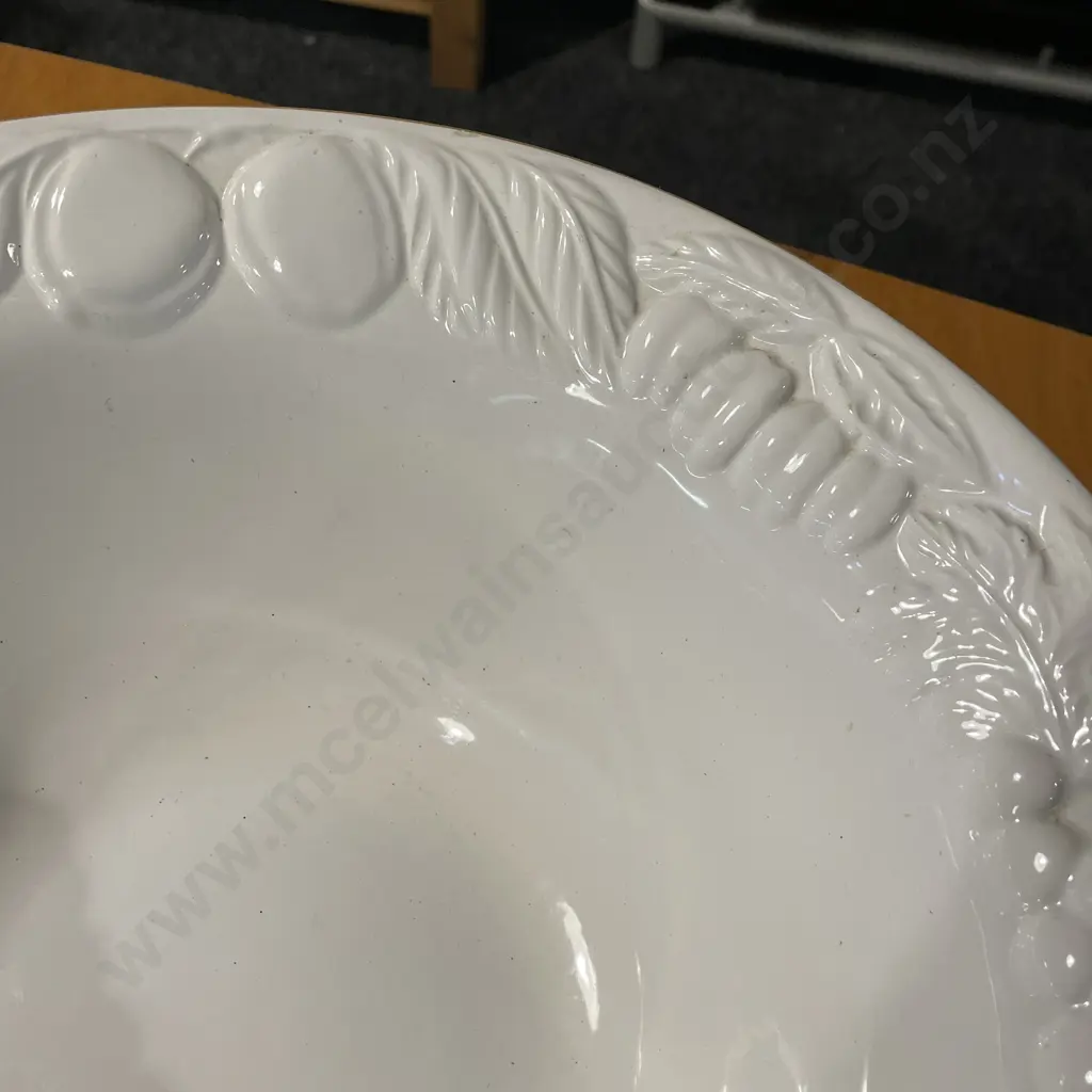 Large Italian Molded White Pottery Serving Bowl Image 1++
