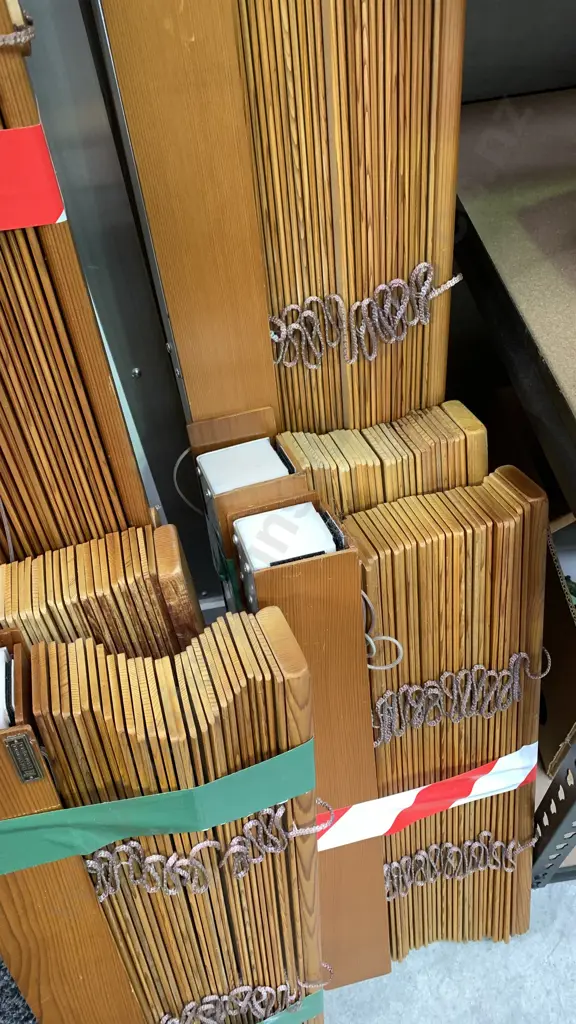 Interior Wooden Venetian Blinds x 8 - Various Widths and Depths. Good condition. Image 1++