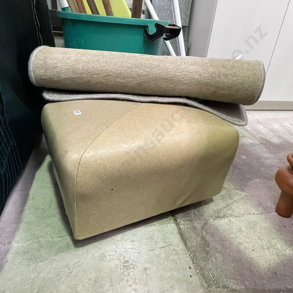 Retro vinyl footstool on wheels with oatmeal floor mat Image 1++