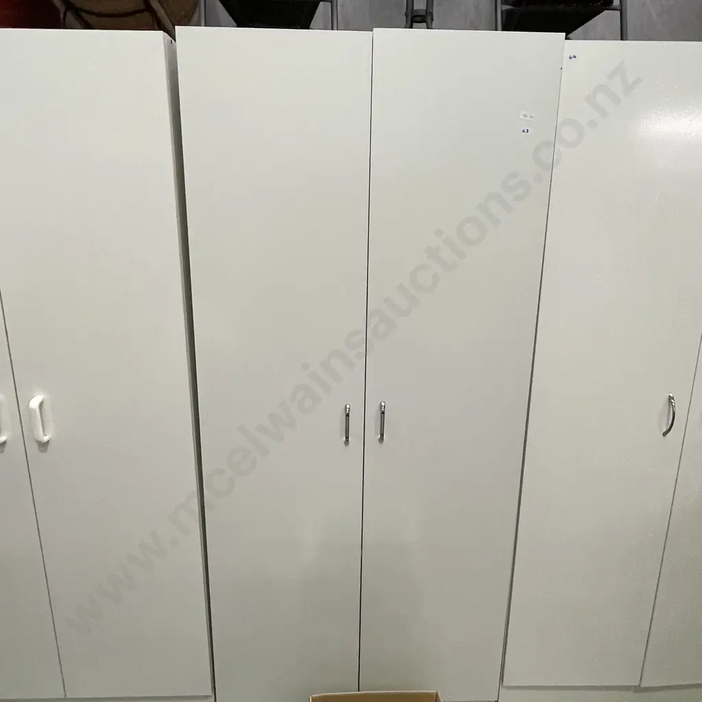 White Painted 2 Door Wardrobe with Silver Handles. 1 Internal Shelf, H180 W80 D43cm Image 1++