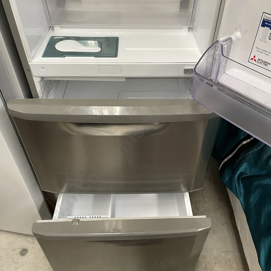 Mitsubishi Refrigerator Freezer Model MR-CU415T-ST-A Image 1++