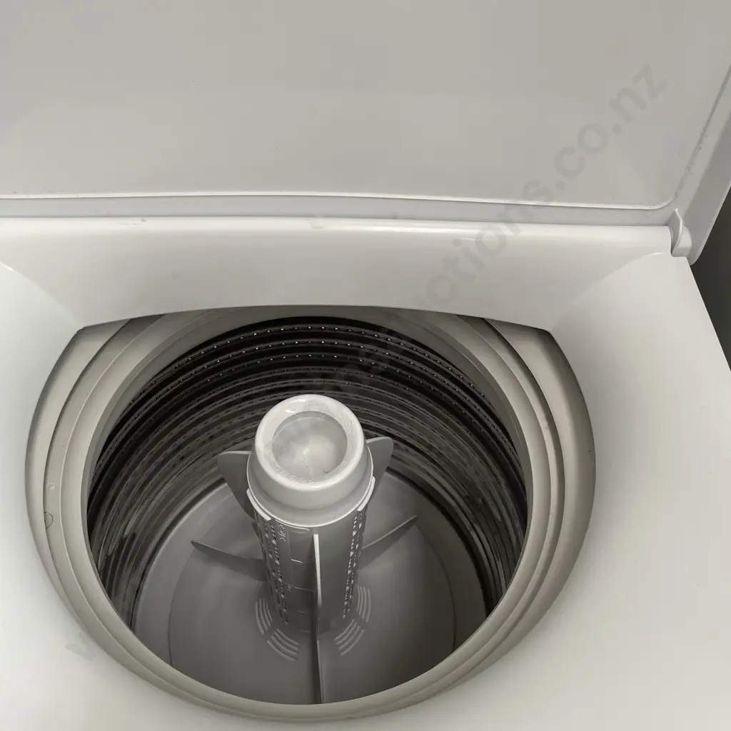 Fisher and Paykel Washsmart 6kg Washing Machine Model WA60T56GW1 Image 1++