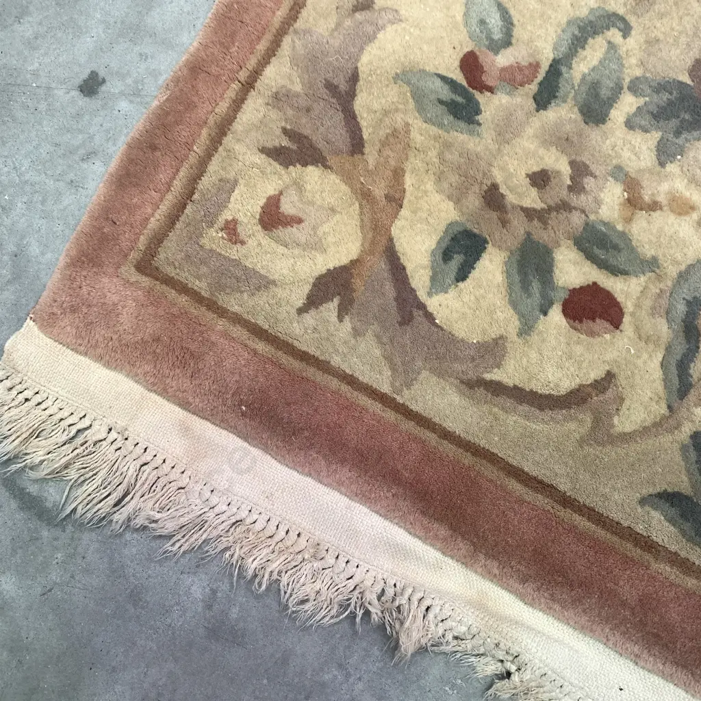 Plush Woven Large Floor Rug. Pink and Cream Colours 184 x 290cm Image 1++