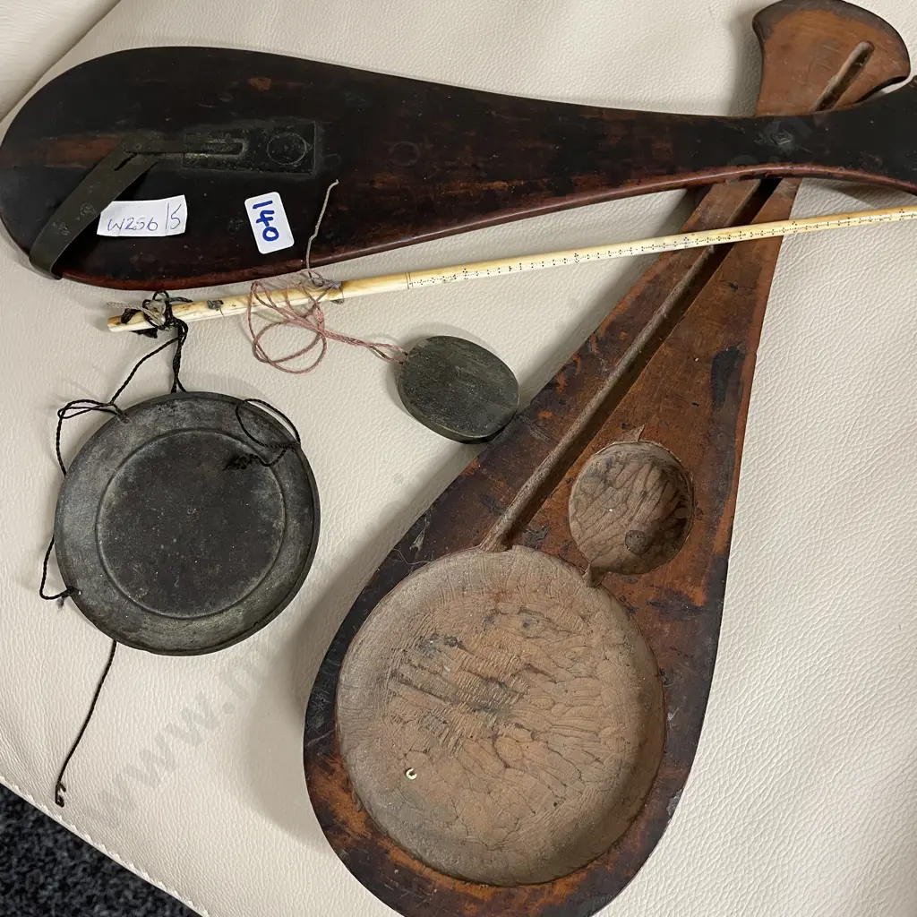 Antique Opium Scales with measure and weight. Wooden encased with metal detail and latch Image 1++